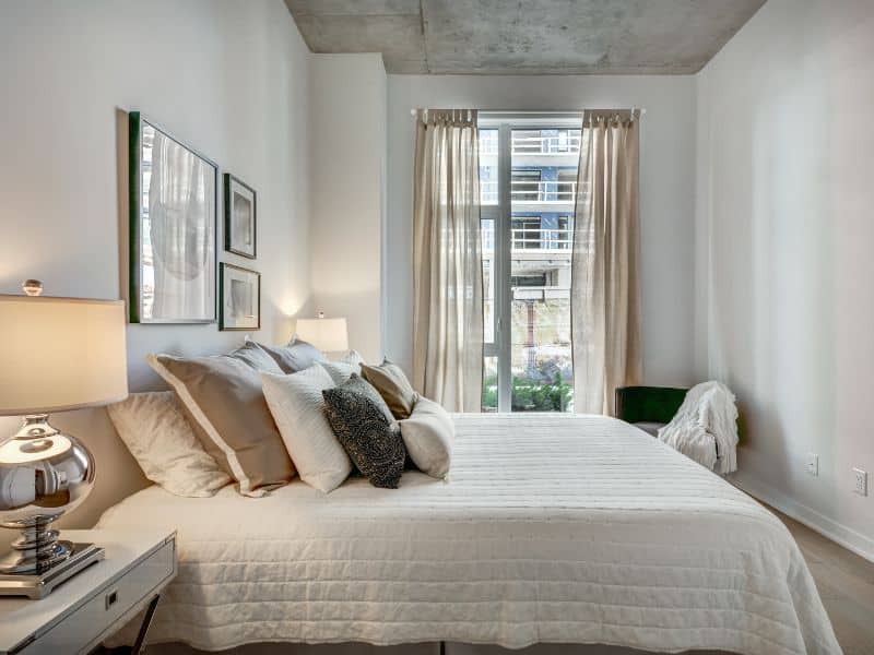 How Technology is Revolutionizing Apartment Building Cleaning Services