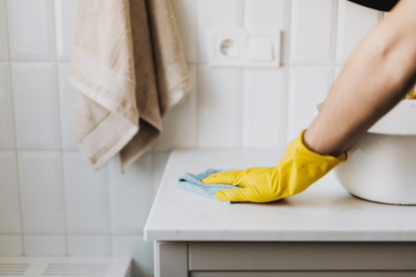 Beyond the Scrub: How to Find Top-Rated Bathroom Deep Cleaners